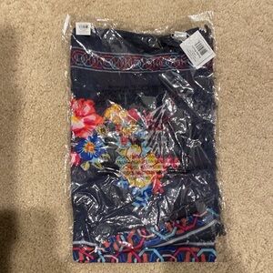 NWT Vera Bradley scarf pretty posies